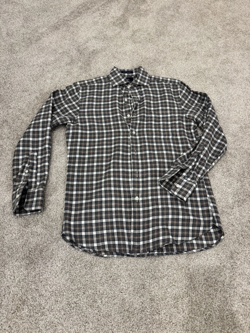 New England Shirt Company Button-Down Shirt